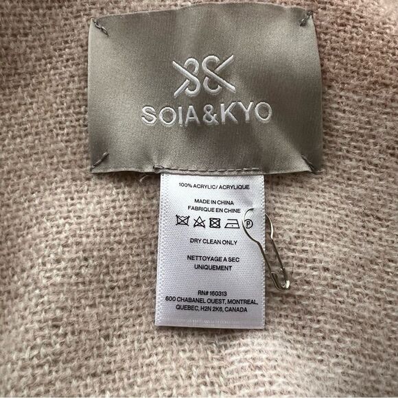 Soia & Kyo Beige and Cream Wrap. Never Worn!! One Size. - Picture 9 of 9